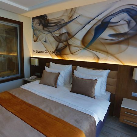 B Business Hotel & Spa Antalya Exteriör bild