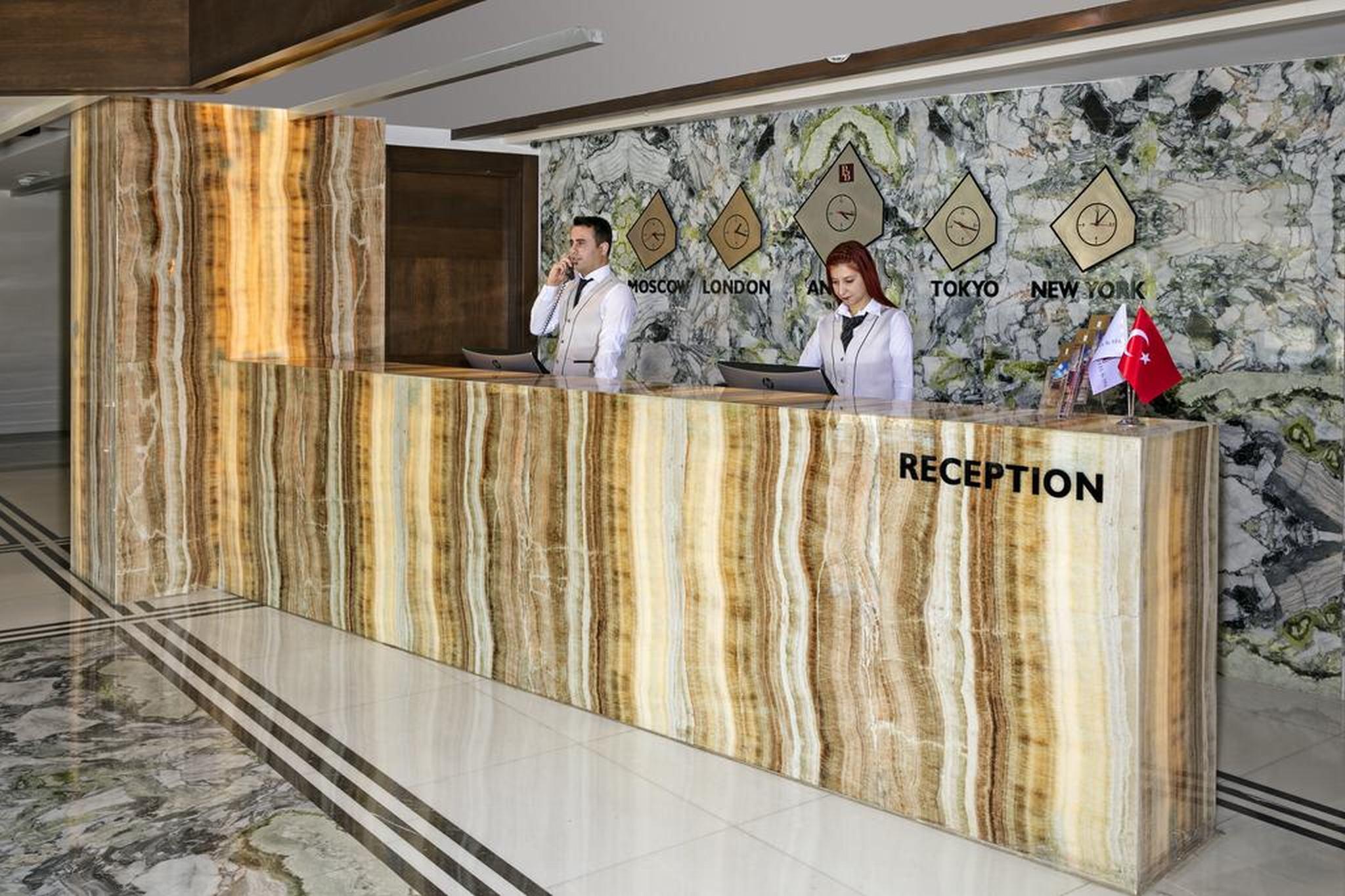 B Business Hotel & Spa Antalya Exteriör bild