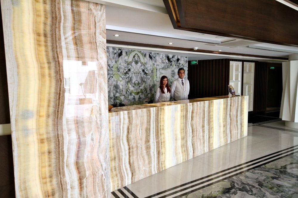 B Business Hotel & Spa Antalya Exteriör bild