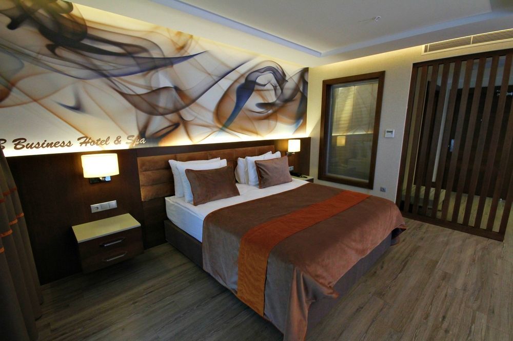 B Business Hotel & Spa Antalya Exteriör bild