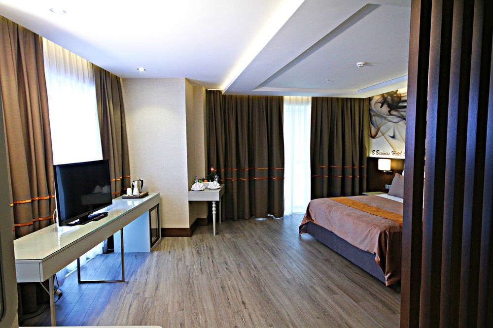 B Business Hotel & Spa Antalya Exteriör bild