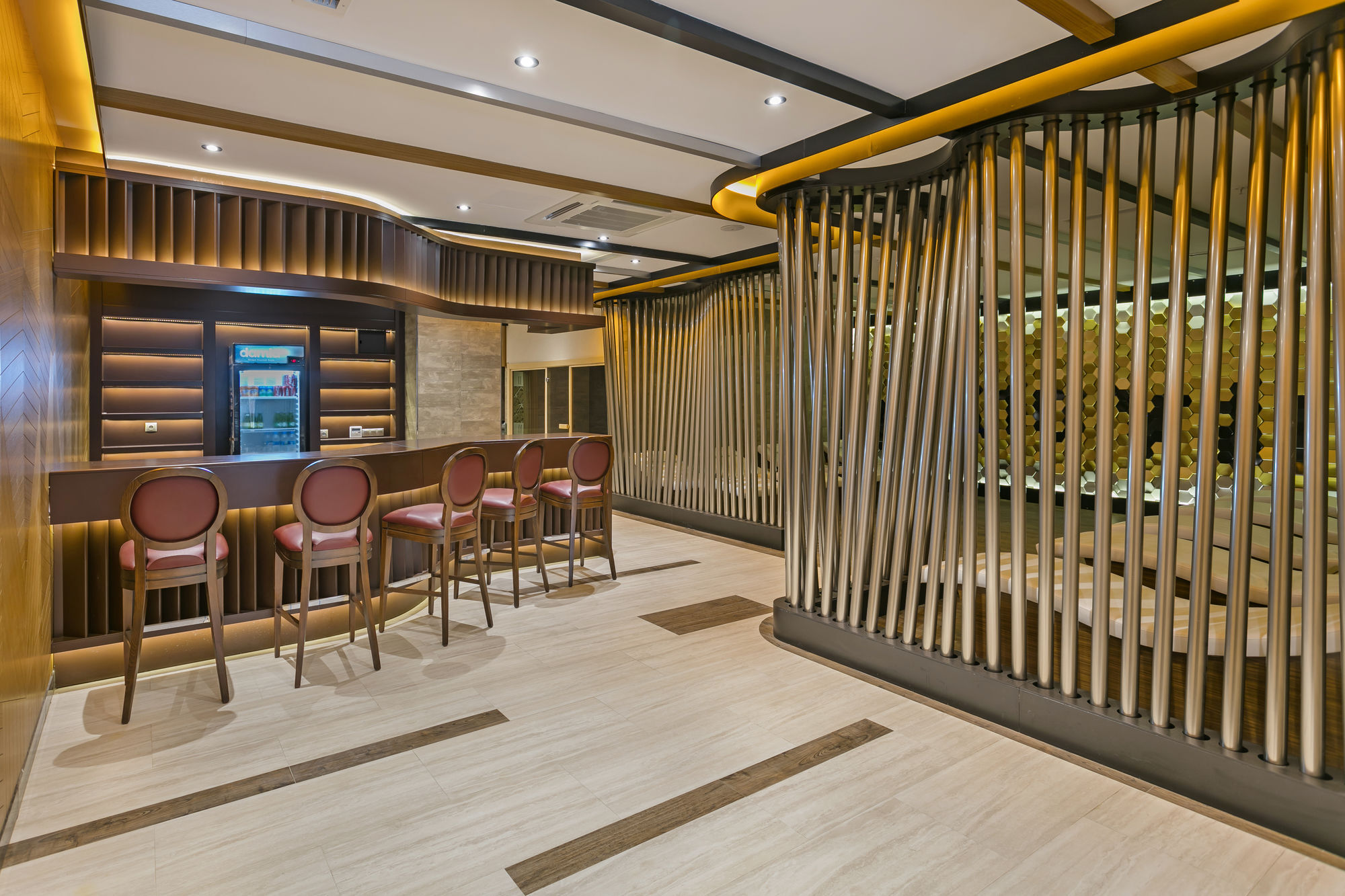 B Business Hotel & Spa Antalya Exteriör bild