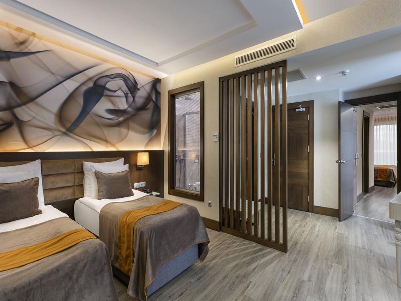 B Business Hotel & Spa Antalya Exteriör bild