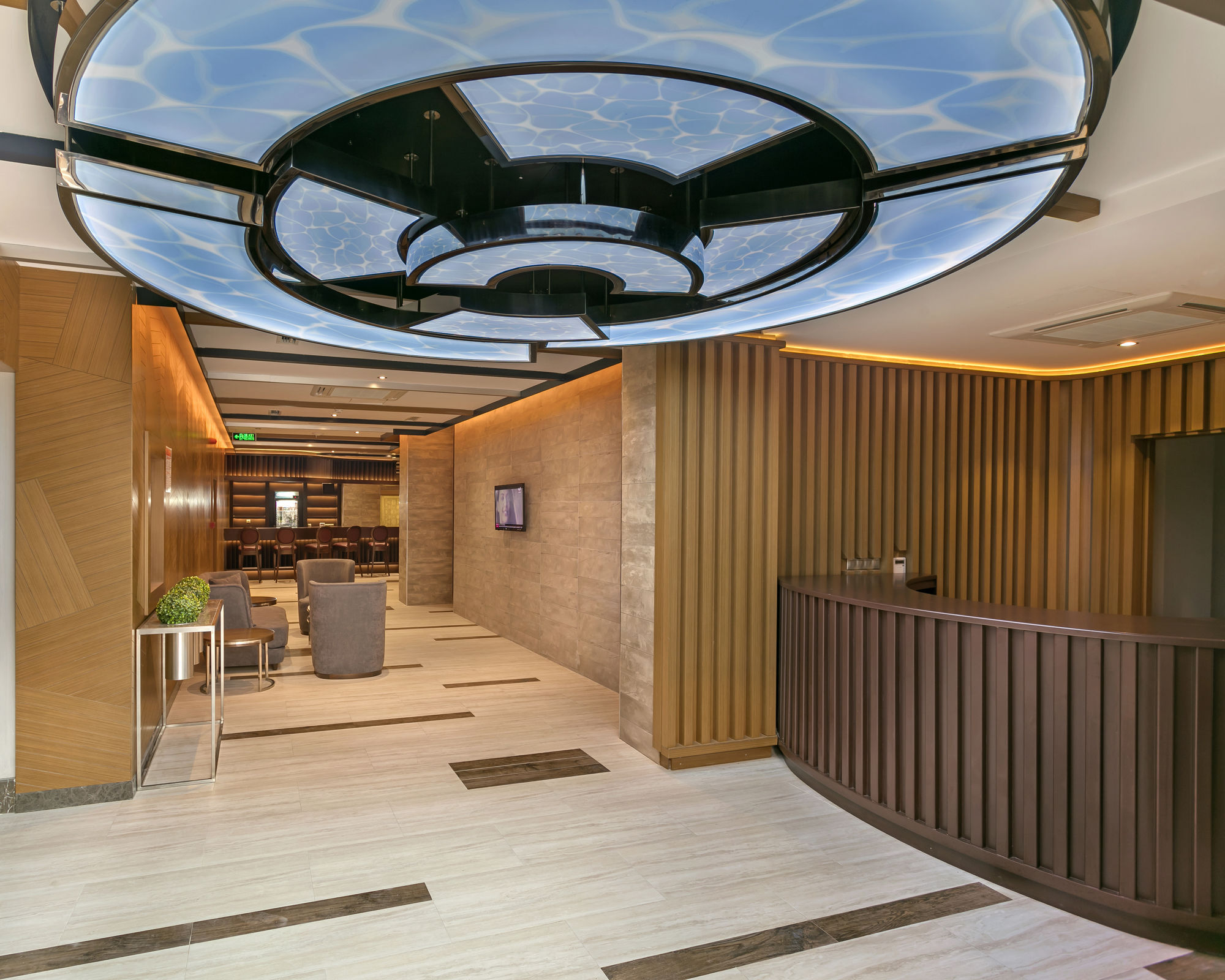 B Business Hotel & Spa Antalya Exteriör bild