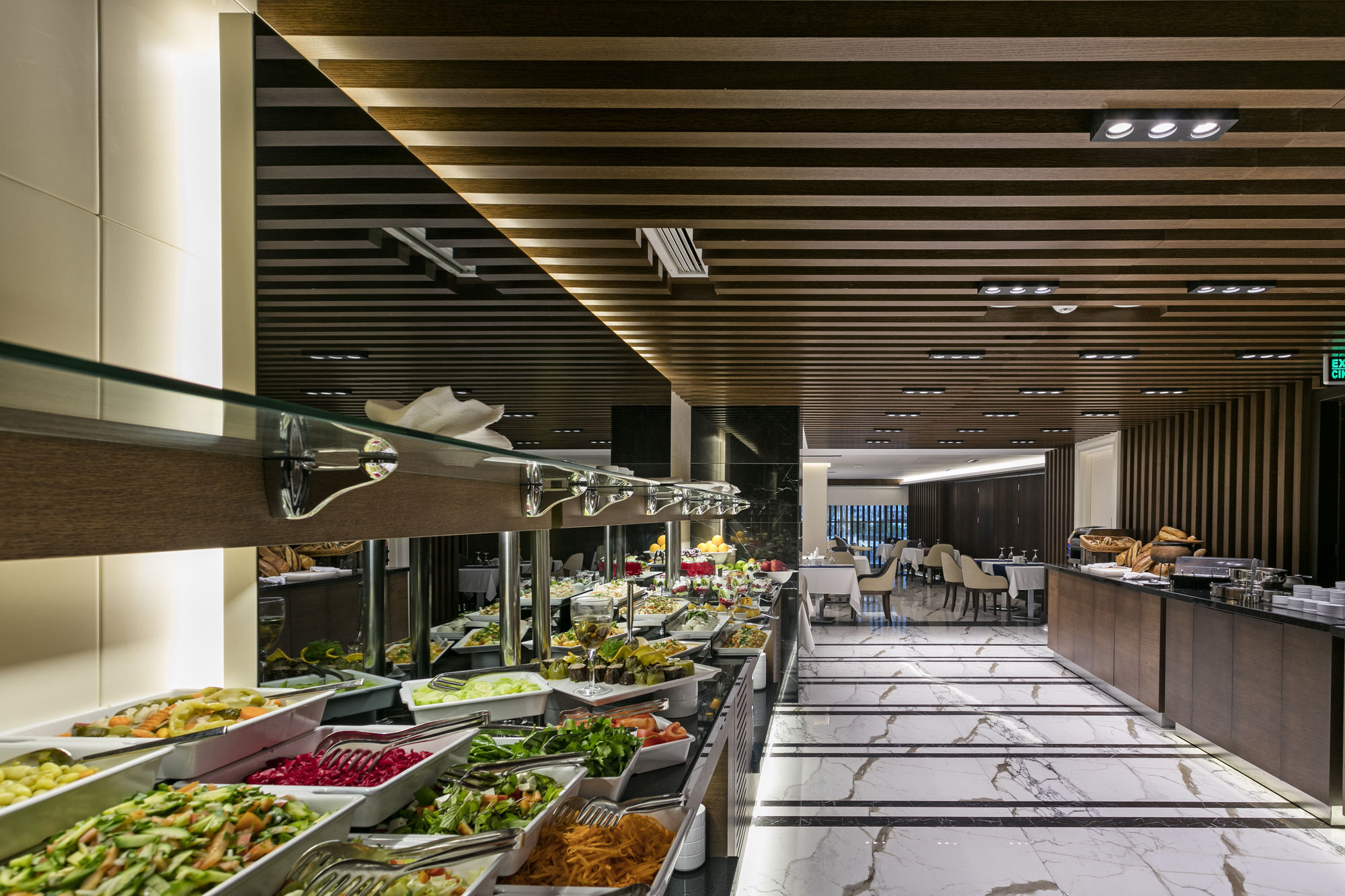 B Business Hotel & Spa Antalya Exteriör bild