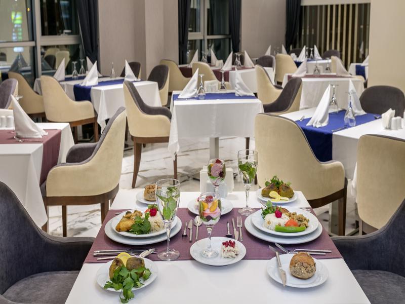 B Business Hotel & Spa Antalya Exteriör bild