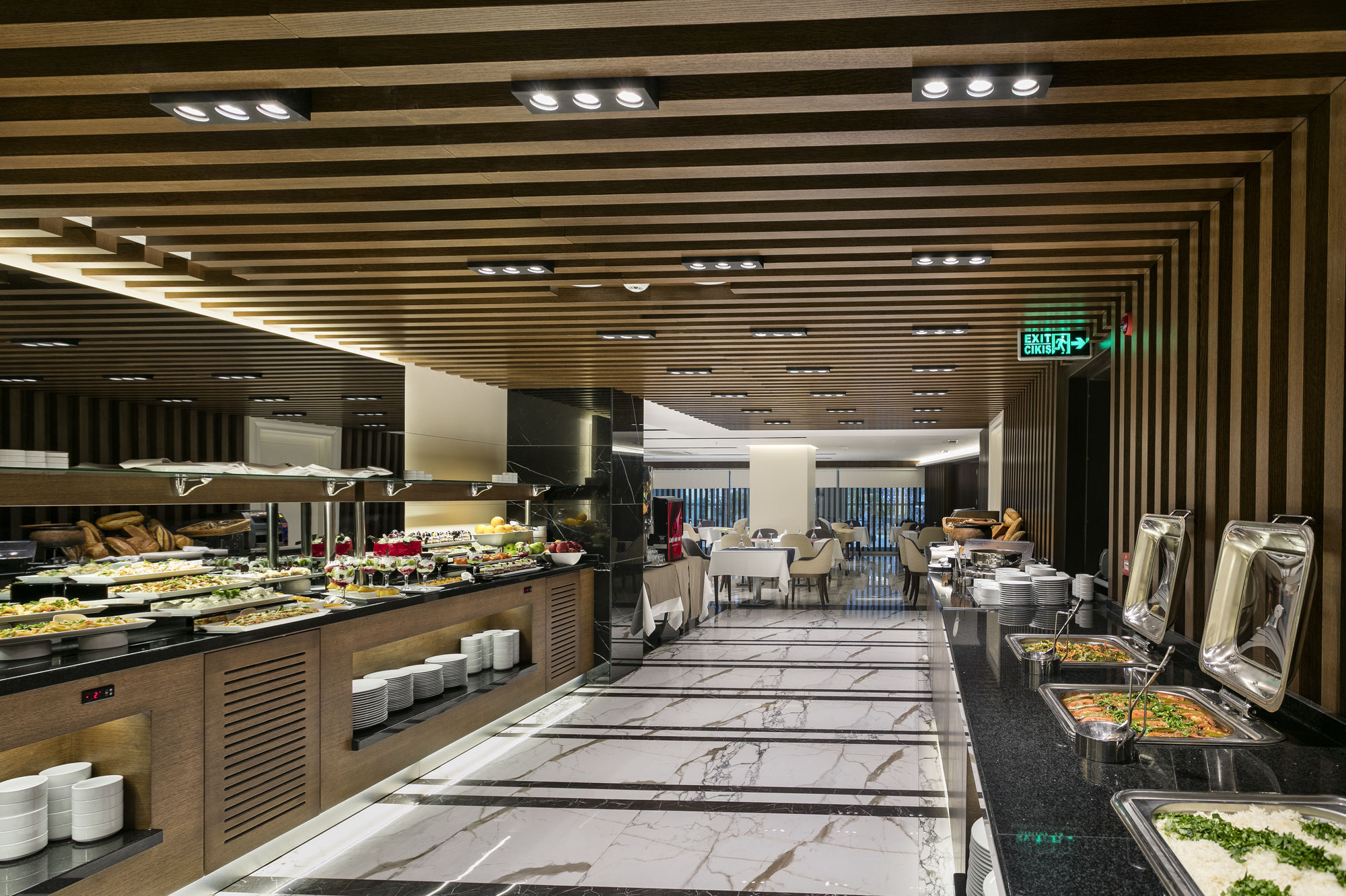 B Business Hotel & Spa Antalya Exteriör bild